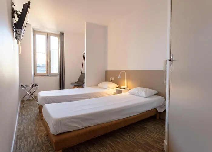 Du Clocher Bed and Breakfast