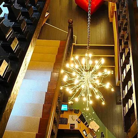 Du Clocher Bed & Breakfast 3*